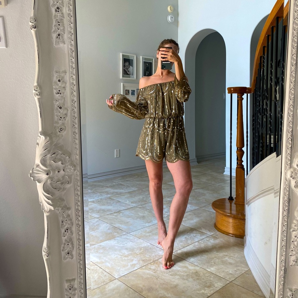 Mini Romper with beads and sequins. Size M. Olive color.